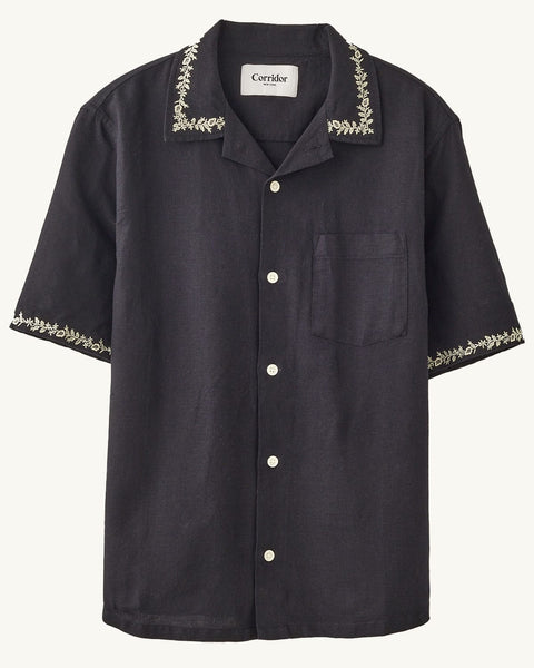 UNUSED × BY EMBROIDERY SHORTSLEEVE SHIRT Elijah Embroidery SS Camp – Corridor
