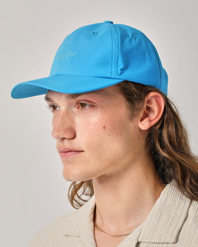 Catalana Cap - Blue-Cap-Corridor-Blue-OS-Corridor