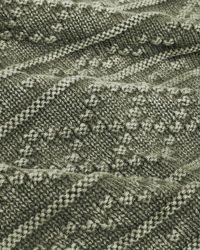 Jacquard Vest - Army-Vest-Alpafina-Corridor